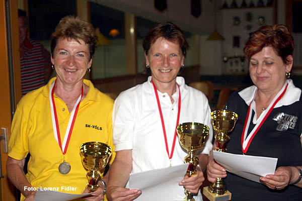 von links: Gerti Kogler, Hedwig Strasser, Beatrix Provin 